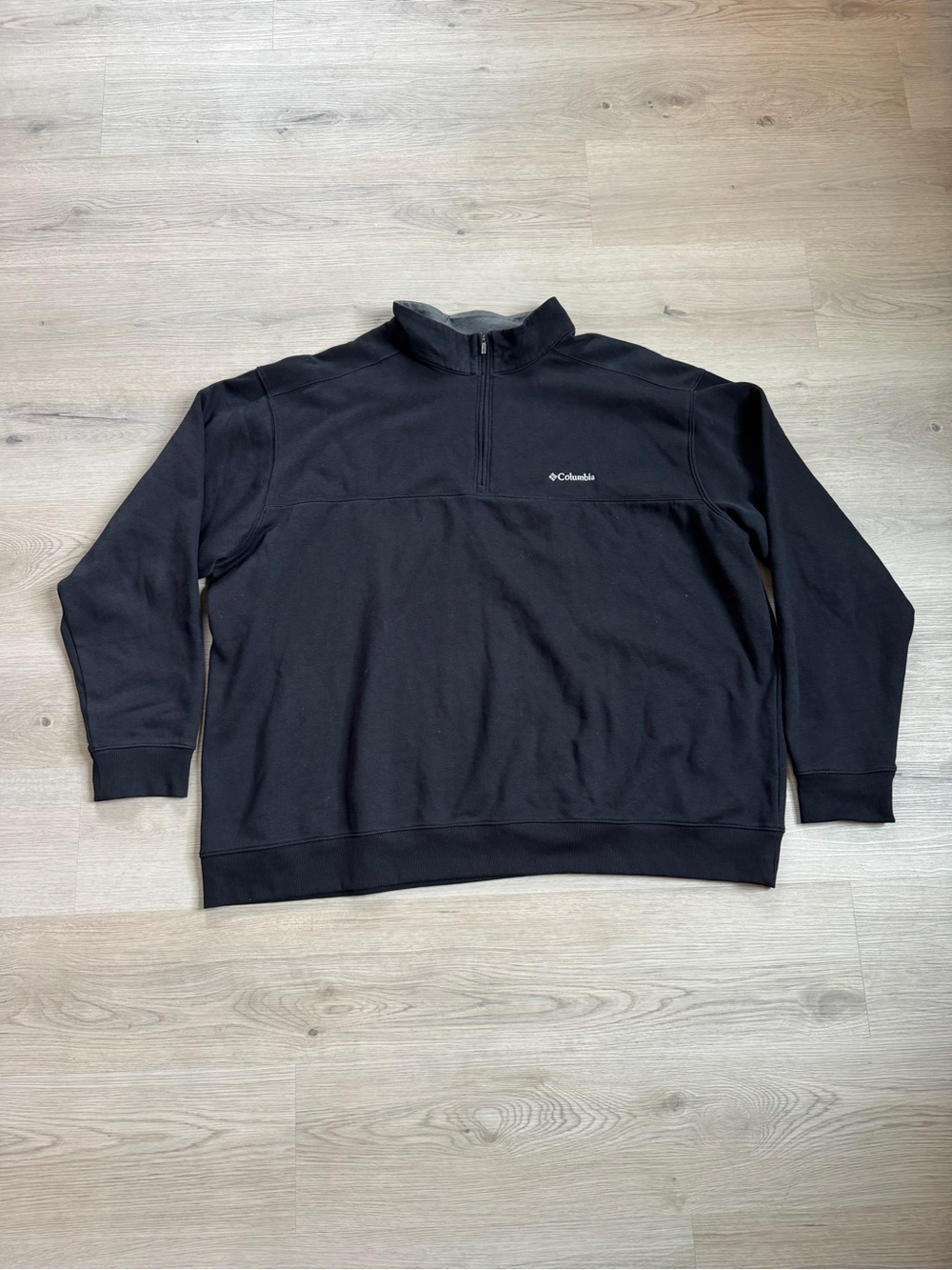 Columbia Men’s Black Half-Zip Pullover Sweatshirt